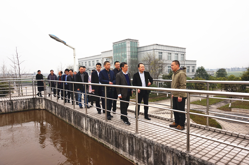 國家、省、市發(fā)改委調(diào)研組到杰陽排水公司進(jìn)行成本調(diào)研