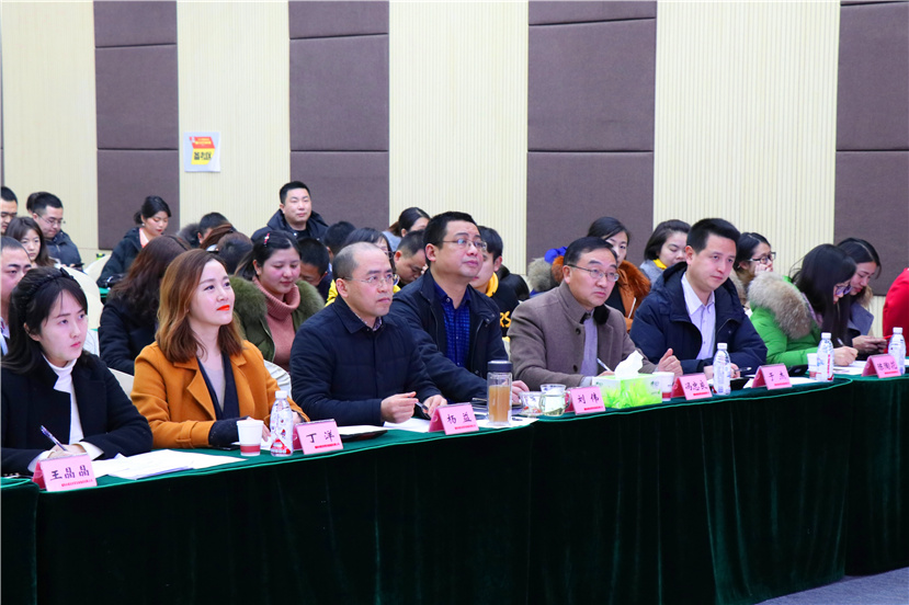 集團公司舉行“勵志踐行十九大，青年建功正當(dāng)時”主題演講比賽